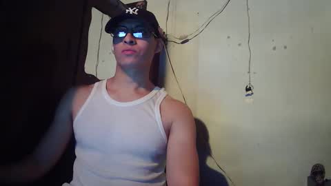 Snapshot of oomaurooo chatting on December 2025 07:15:02 AM oomaurooo online show from December 2025 07:15:02 AM