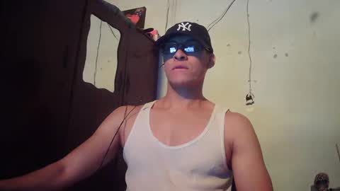 Snapshot of oomaurooo chatting on December 2025 07:28:02 AM oomaurooo online show from December 2025 07:28:02 AM