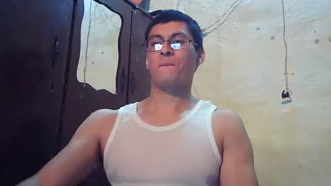 Snapshot of oomaurooo chatting on January 2026 02:06:02 AM oomaurooo online show from January 2026 02:06:02 AM
