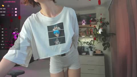 Olivia. online show from October 2025 02:03:01 PM