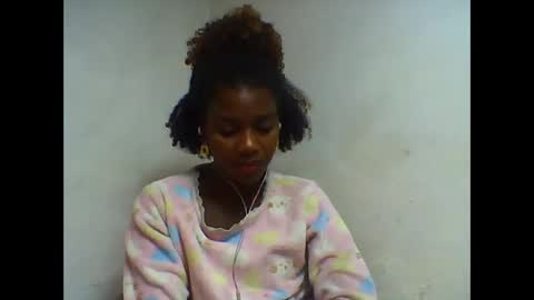 Snapshot of oooorazanasoa chatting on June 2026 08:59:02 PM oooorazanasoa online show from June 2026 08:59:02 PM