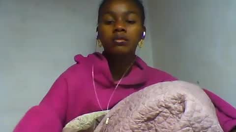Snapshot of oooorazanasoa chatting on June 2026 12:46:02 AM oooorazanasoa online show from June 2026 12:46:02 AM