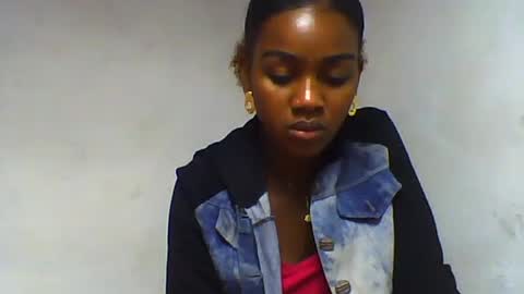 Snapshot of oooorazanasoa chatting on June 2026 04:52:01 PM oooorazanasoa online show from June 2026 04:52:01 PM