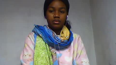 Snapshot of oooorazanasoa chatting on June 2026 02:09:02 AM oooorazanasoa online show from June 2026 02:09:02 AM