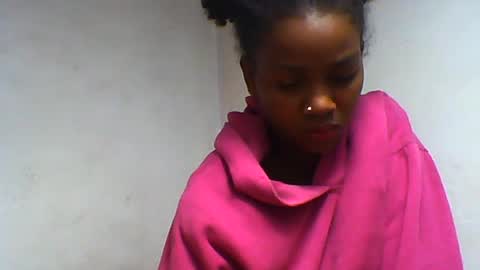 Snapshot of oooorazanasoa chatting on June 2026 11:21:02 AM oooorazanasoa online show from June 2026 11:21:02 AM