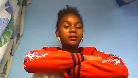 Snapshot of oooorazanasoa chatting on July 2026 07:21:01 AM oooorazanasoa online show from July 2026 07:21:01 AM