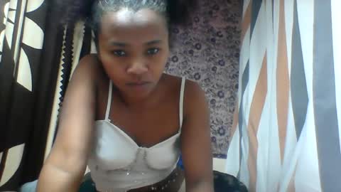Snapshot of oooozafiette chatting on July 2026 10:22:01 PM oooozafiette online show from July 2026 10:22:01 PM