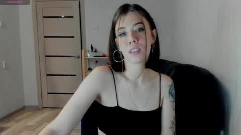 Snapshot of oops_britney chatting on December 2025 12:21:02 PM Britney online show from December 2025 12:21:02 PM