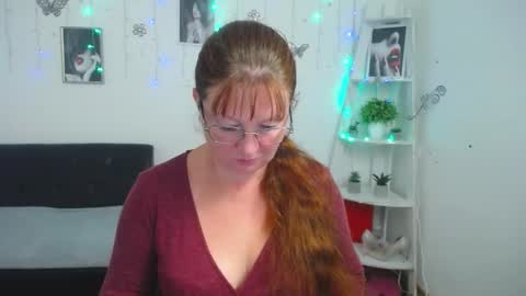 Snapshot of oovanessahotts chatting on September 2025 05:45:02 AM Vanessa online show from September 2025 05:45:02 AM