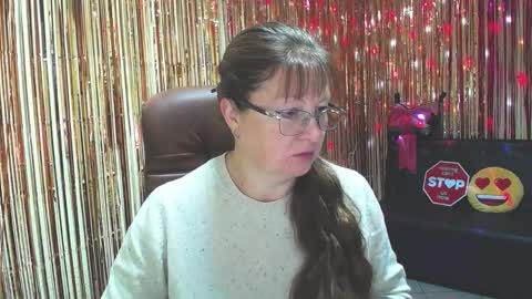 Snapshot of oovanessahotts chatting on October 2025 05:05:01 AM Vanessa online show from October 2025 05:05:01 AM