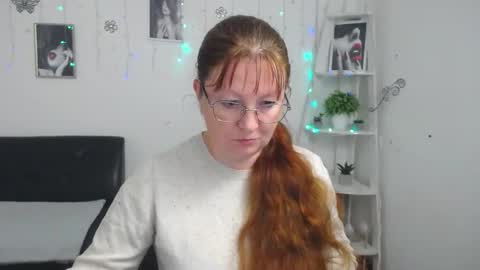 Snapshot of oovanessahotts chatting on October 2025 05:17:02 AM Vanessa online show from October 2025 05:17:02 AM