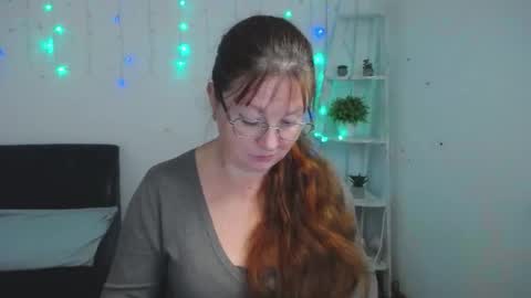 Snapshot of oovanessahotts chatting on November 2025 06:13:02 AM Vanessa online show from November 2025 06:13:02 AM