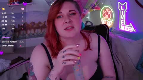 Snapshot of opalreigning chatting on December 2024 01:11:01 PM Opal online show from December 2024 01:11:01 PM