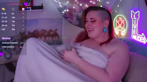 Snapshot of opalreigning chatting on January 2025 11:57:01 AM Opal online show from January 2025 11:57:01 AM