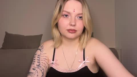 Ophelia online show from March 2026 10:43:02 PM