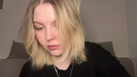 Ophelia online show from April 2026 10:29:01 PM