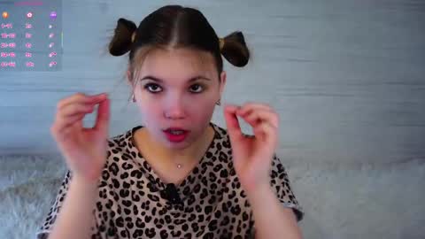 Snapshot of orastarcher chatting on March 2026 01:44:02 AM Jenny online show from March 2026 01:44:02 AM