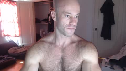 Snapshot of oregon87 chatting on March 2025 09:20:01 PM The Oregon Lumberjack online show from March 2025 09:20:01 PM