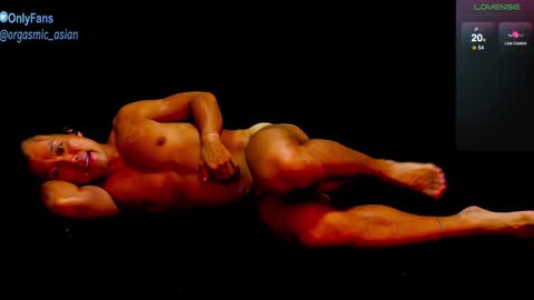 Snapshot of orgasmic_asian chatting on February 2025 06:04:01 PM Orgasmic Asian online show from February 2025 06:04:01 PM