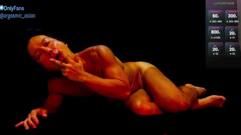 Snapshot of orgasmic_asian chatting on March 2025 07:15:02 PM Orgasmic Asian online show from March 2025 07:15:02 PM