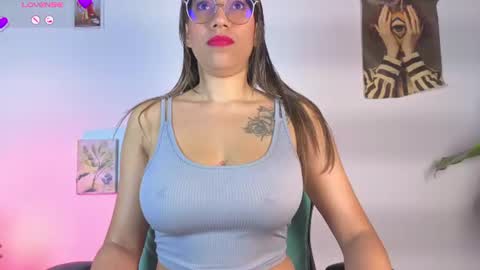 Snapshot of oriana_52 chatting on July 2026 02:37:02 AM Oriana online show from July 2026 02:37:02 AM