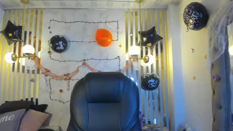 oriana_gh online show from October 2025 03:29:02 AM