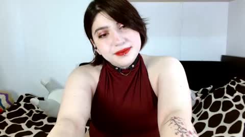 Snapshot of oriana_secret chatting on June 2026 04:17:01 AM Oriana online show from June 2026 04:17:01 AM