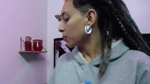 Snapshot of orianna_bodmod chatting on December 2024 08:20:01 AM ORIANNA online show from December 2024 08:20:01 AM