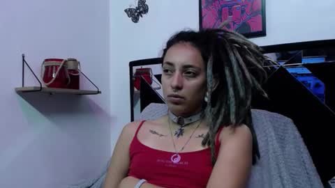 Snapshot of orianna_bodmod chatting on February 2025 05:46:01 AM ORIANNA online show from February 2025 05:46:01 AM