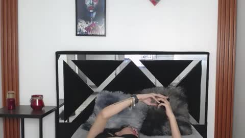 Snapshot of orianna_bodmod chatting on October 2025 09:22:01 PM ORIANNA online show from October 2025 09:22:01 PM