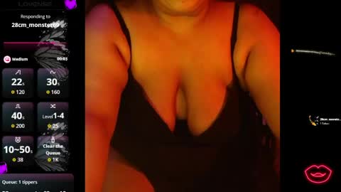 Snapshot of oriflame994india chatting on April 2026 08:44:02 PM oriflame994india online show from April 2026 08:44:02 PM