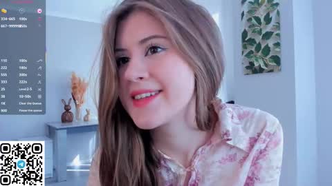 Snapshot of orivienne chatting on September 2025 07:09:02 AM Dolores online show from September 2025 07:09:02 AM