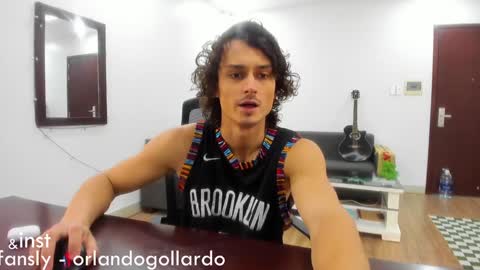 Fansly and Instagram -  online show from January 2025 09:08:01 AM