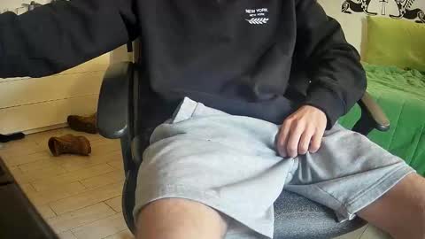 Snapshot of orobrus chatting on November 2025 02:19:01 PM Oroborus online show from November 2025 02:19:01 PM