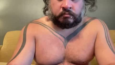 Snapshot of oscar_valentine chatting on April 2026 06:35:01 PM oscar_valentine online show from April 2026 06:35:01 PM