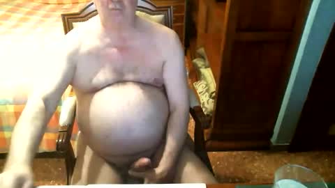 Snapshot of oscarw chatting on April 2026 04:01:01 PM Oscar online show from April 2026 04:01:01 PM