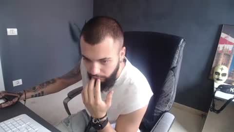OscarWills online show from July 2026 07:03:02 AM