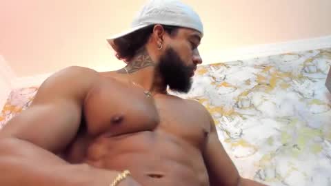 Snapshot of osher_cox chatting on February 2025 11:05:01 PM osher_cox online show from February 2025 11:05:01 PM