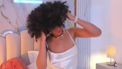 Oshun  online show from September 2025 12:10:01 PM