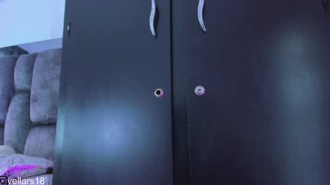 Snapshot of osiris_doll chatting on April 2026 05:36:01 PM vella online show from April 2026 05:36:01 PM