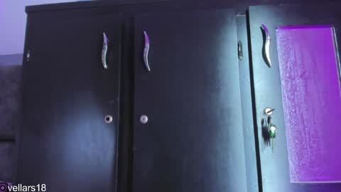 Snapshot of osiris_doll chatting on April 2026 09:39:33 PM vella online show from April 2026 09:39:33 PM