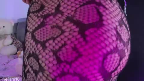 Snapshot of osiris_doll chatting on April 2026 06:21:01 PM vella online show from April 2026 06:21:01 PM