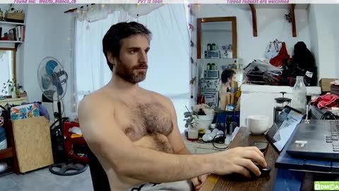 Snapshot of osito_blanco chatting on March 2026 08:52:01 PM Osito Blanco online show from March 2026 08:52:01 PM