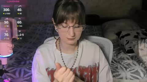 Snapshot of oskar_fucker chatting on March 2026 08:42:02 AM Leliana online show from March 2026 08:42:02 AM