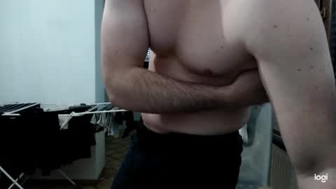 Snapshot of oskars99411900 chatting on December 2025 01:17:02 PM oskars99411900 online show from December 2025 01:17:02 PM