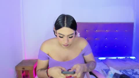 Maria   online show from December 2024 01:21:02 PM