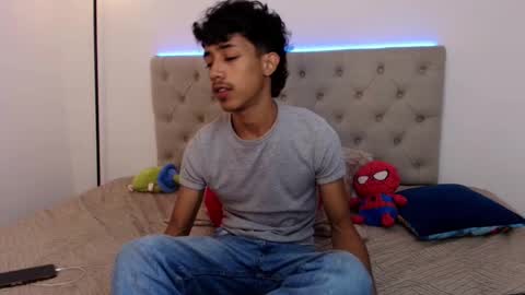 ostin 18hot online show from October 2025 03:06:02 AM