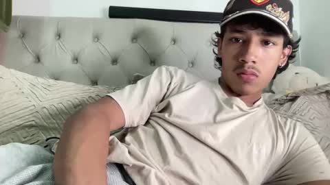 Snapshot of ostin_18hot chatting on April 2026 04:15:01 AM ostin 18hot online show from April 2026 04:15:01 AM