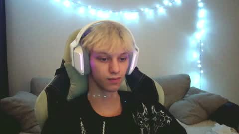 Ostin online show from December 2024 10:38:02 AM