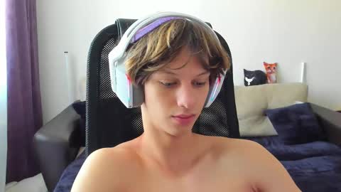 Ostin online show from September 2025 06:06:02 AM